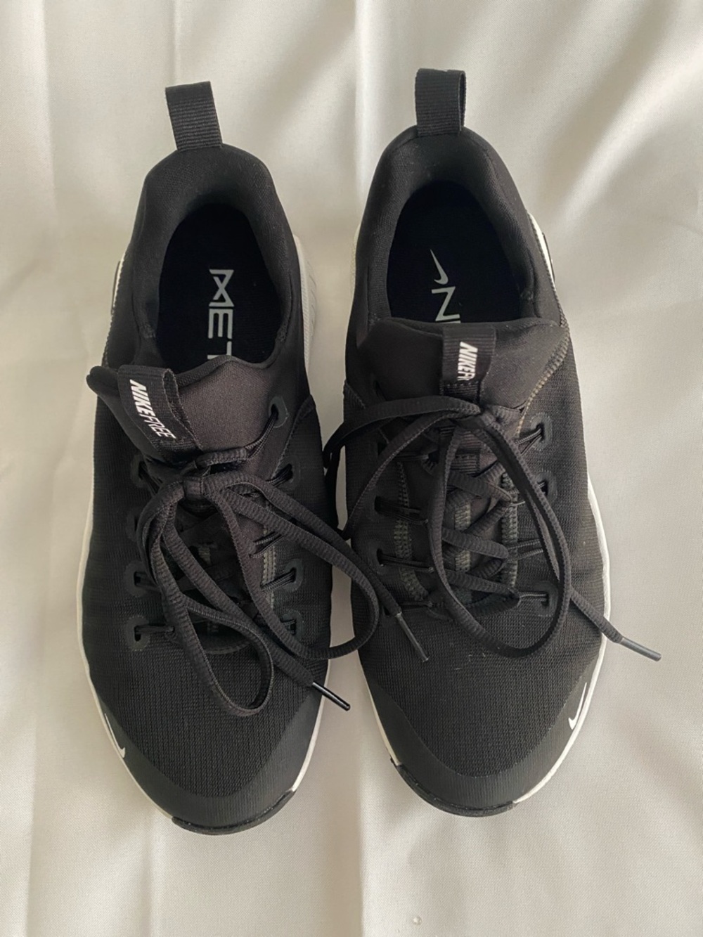 Nike Free Metcon 6 Women’s Black and White Sneakers
